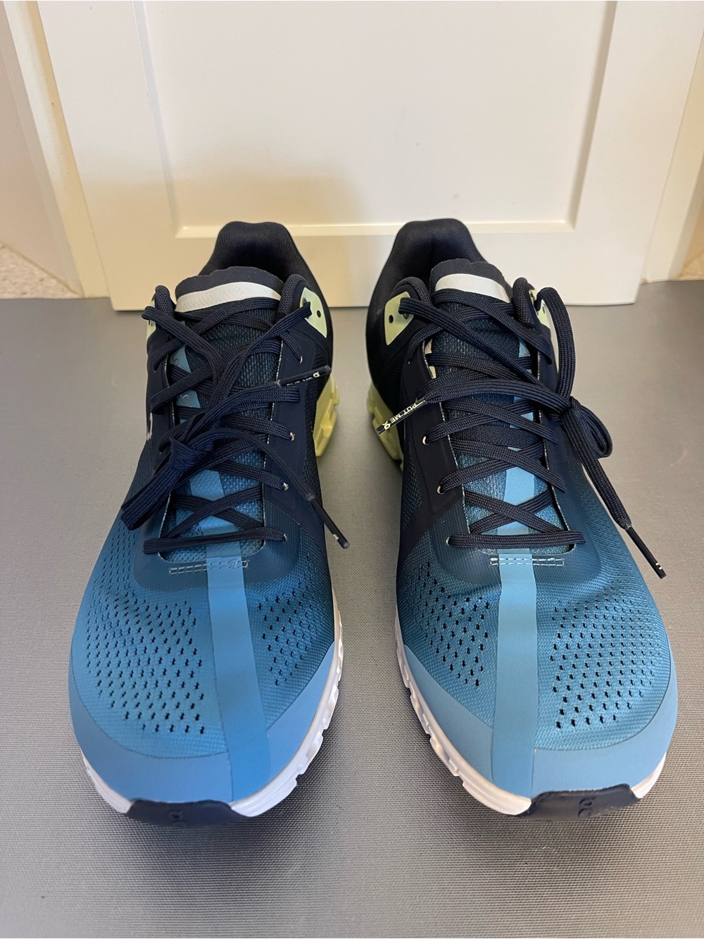 On Cloudflow Men's Performance Running Shoes Ink/Meadow - Sz 8.5- NIB